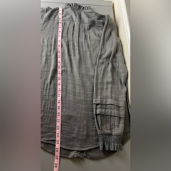 Faherty Charcoal Blouse - Picture 13 of 16